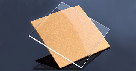La différence entre la feuille acrylique coulée et la feuille acrylique extrudée.