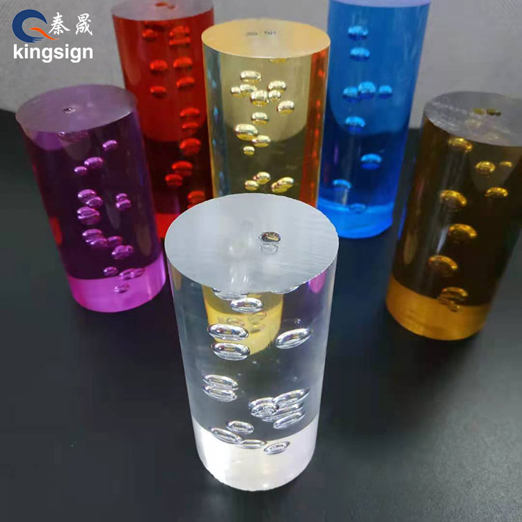 Comment la tige à bulles en acrylique est-elle fabriquée ?